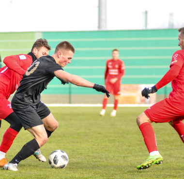 Hubert Sobol (Warta Poznań) w sparingu z Widzewem Łódź