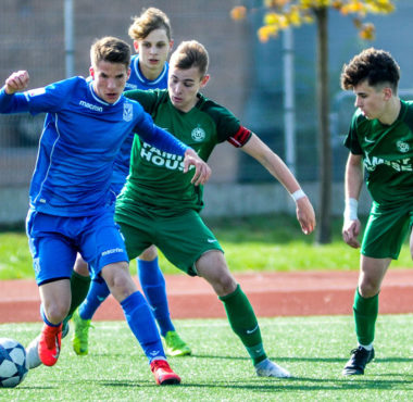 Warta Poznań U-17 w meczu z Lechem Poznań