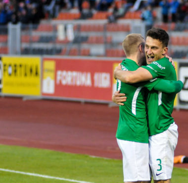 Chrobry Głogów - Warta Poznań 1:1. Jakub Kiełb