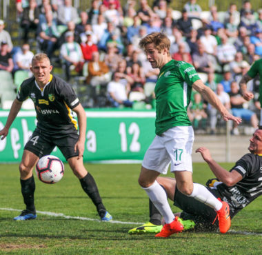 Artur Marciniak (Warta Poznań) w meczu z GKS 1962 Jastrzębie
