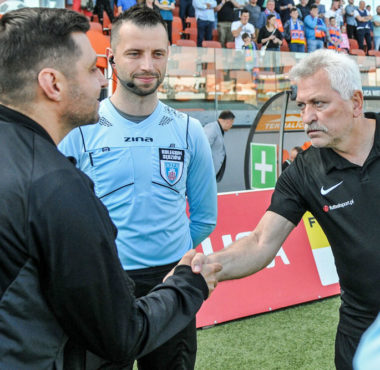 Bruk-Bet Termalica Nieciecza - Warta Poznań 1:0. Trenerzy Petr Nemec i Marcin Kaczmarek