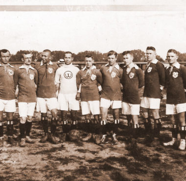 Warta Poznań, w stroju bramkarza Edmund Szyc