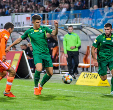 Bruk-Bet Termalica Nieciecza - Warta Poznań 1:1. Serhij Napołow i Nikodem Fiedosewicz