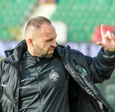 Warta Poznań - Stal Mielec 0:2. Trener Piotr Tworek