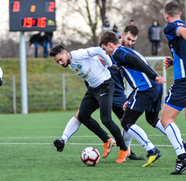Unia Swarzędz - Warta Poznań 0:3 w sparingu. Mariusz Rybicki