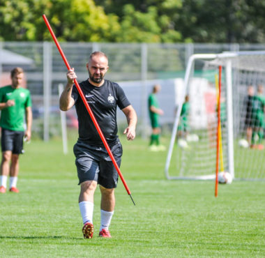 Trener Warty Poznań Piotr Tworek