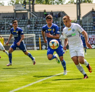 Miedź Legnica - Warta Poznań 0:0. Michał Jakóbowski