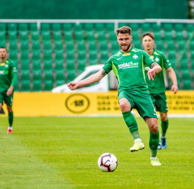 Warta Poznań - Olimpia Grudziądz 2:0. Mateusz Szczepaniak