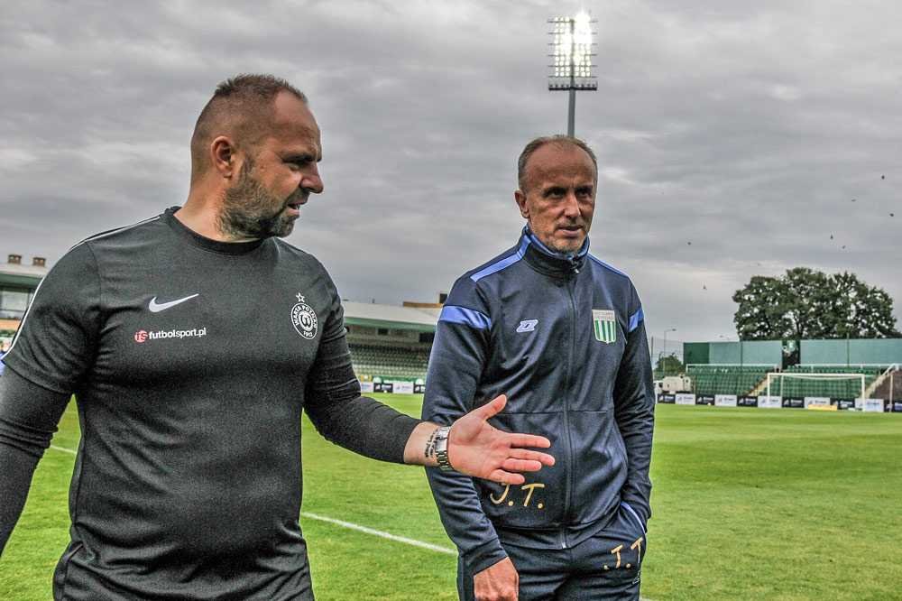 Warta Poznań - Olimpia Grudziądz 2:0. Trenerzy Piotr Tworek i Jacek Trzeciak