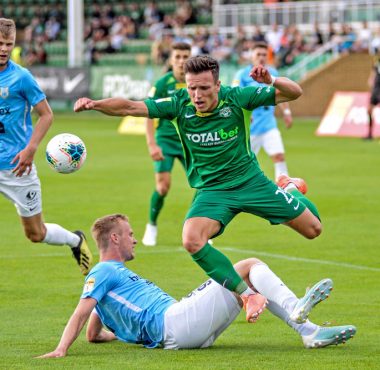 Warta Poznań - Stomil Olsztyn 1:2. Gracjan Jaroch