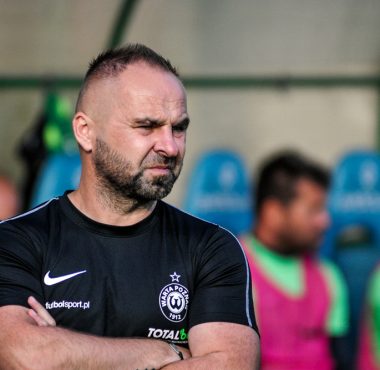 Warta Poznań - Stomil Olsztyn 1:2. Trener Piotr Tworek