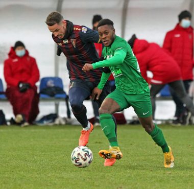 Makana Baku (Warta Poznań) w sparingu z Pogonią Szczecin