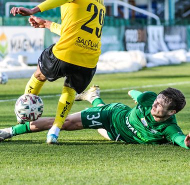 Maciej Żurawski (Warta Poznań) w sparingu z Widzewem Łódź (3:1)