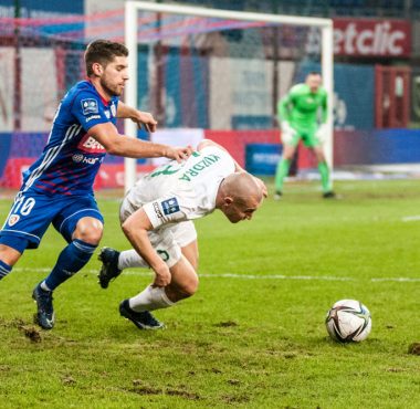Piast Gliwice - Warta Poznań 0:1. Jakub Kuzdra