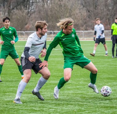 Warta II Poznań - Przemysław Poznań 5:0 w sparingu. Fot. Jan Piechota