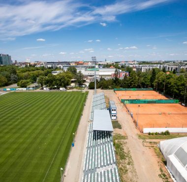 Stadion Warty Poznań przy Drodze Dębińskiej 12; fot. Adam Ciereszko
