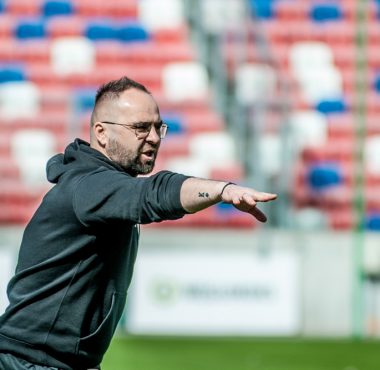 Górnik Zabrze - Warta Poznań 1:2. Trener Piotr Tworek