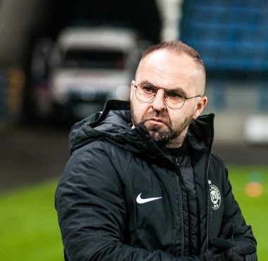 Wisła Kraków - Warta Poznań 0:1. Trener Piotr Tworek