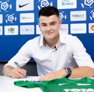 Wiktor Pleśnierowicz podpisał kontrakt z Wartą Poznań; fot. Klaudia Berda