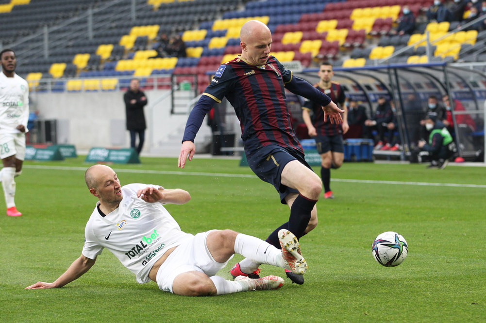 Pogoń Szczecin - Warta Poznań. Łukasz Trałka