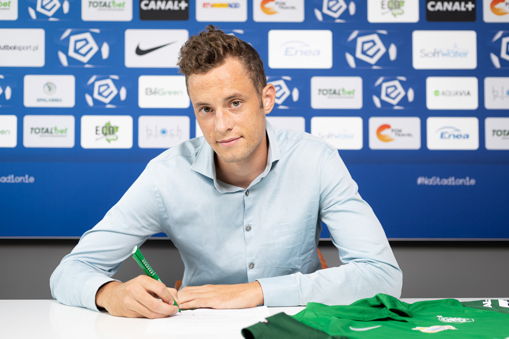 Jakub Sangowskipodpisał kontrakt z Wartą Poznań