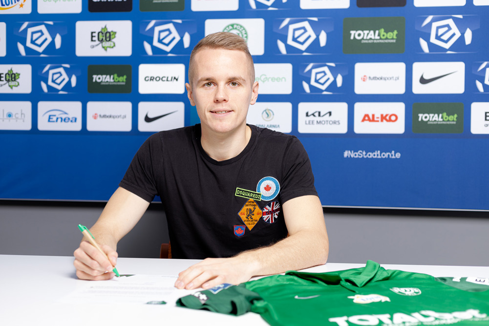 Dawid Szymonowicz podpisał kontrakt z Wartą Poznań