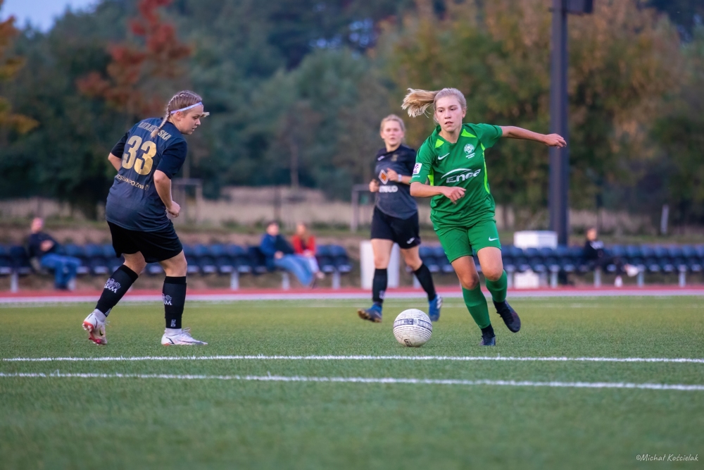 Wysoka wygrana w derbach. Zielone liderem IV ligi kobiet