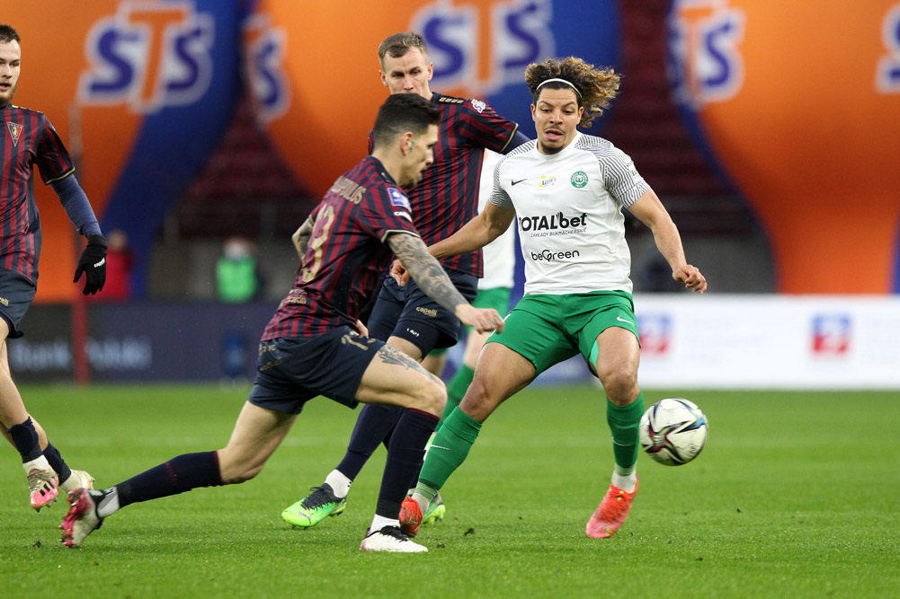 Pogoń Szczecin - Warta Poznań 1:1. Jayson Papeau, skrót meczu, wideo