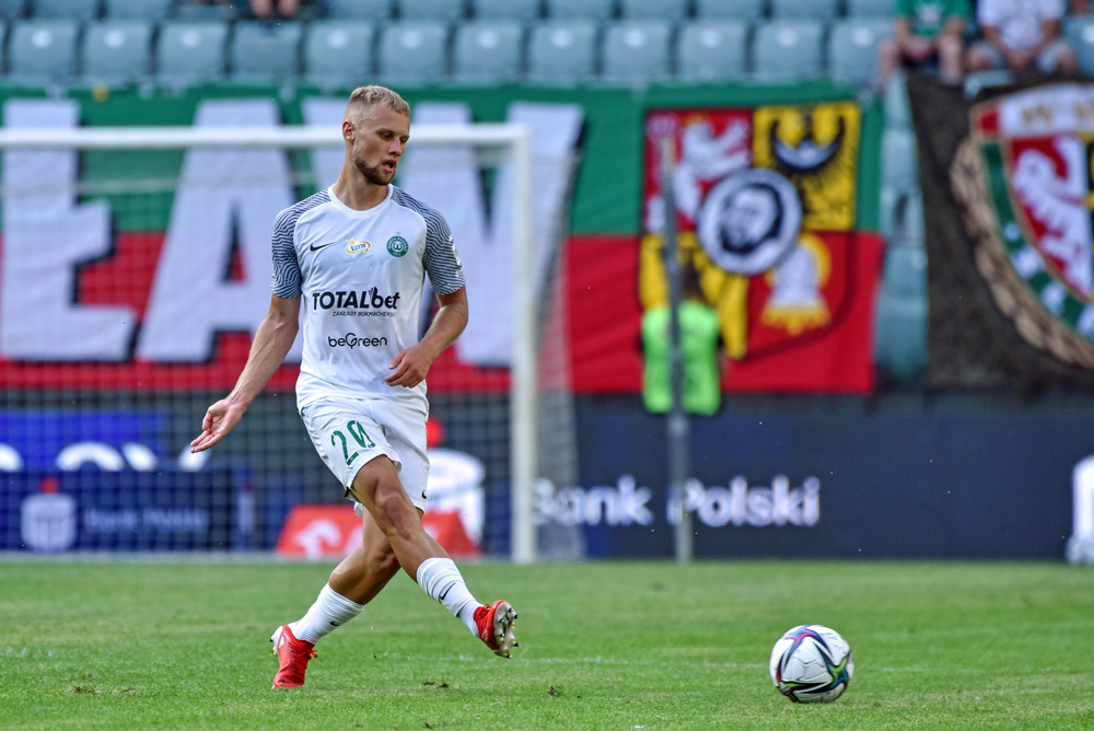 Szymon Czyż odchodzi z Warty Poznań do Rakowa Częstochowa