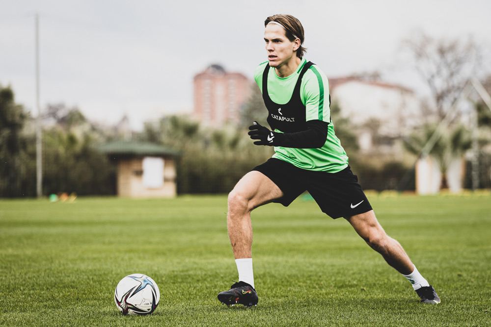 Niilo Maenpaa (Warta Poznań) został ojcem