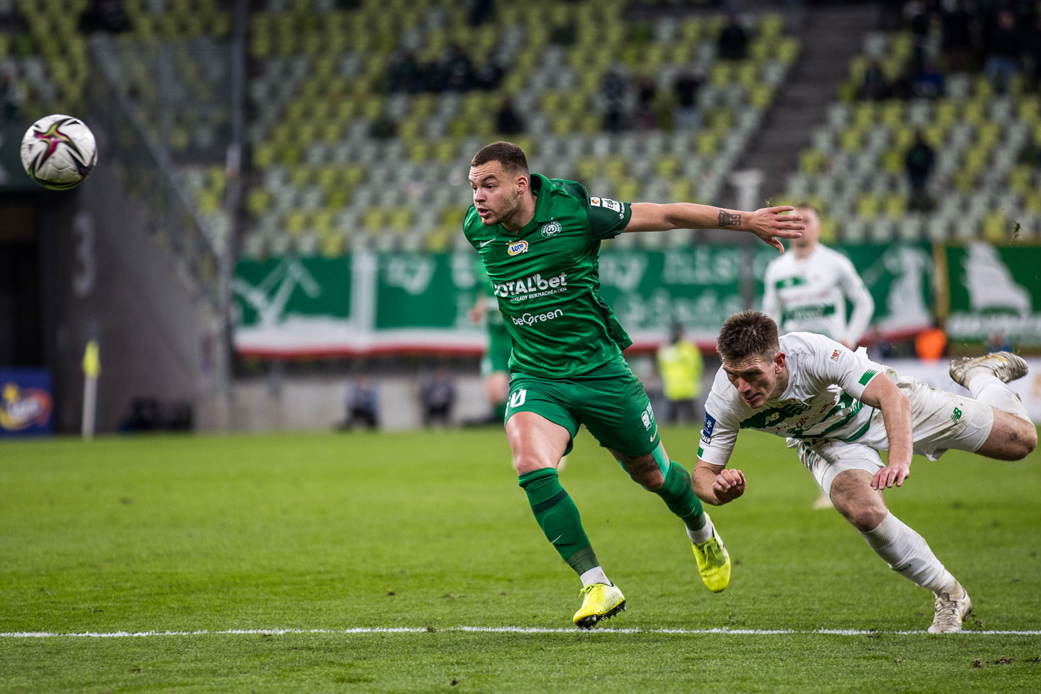 Lechia Gdańsk - Warta Poznań 2:0. Milan Corryn, skrót meczu, wideo