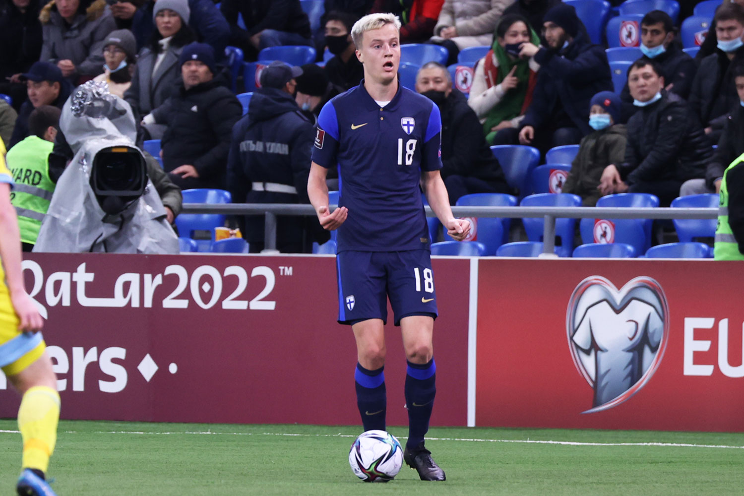 Robert Ivanov (Warta Poznań) w meczu reprezentacji Finlandii