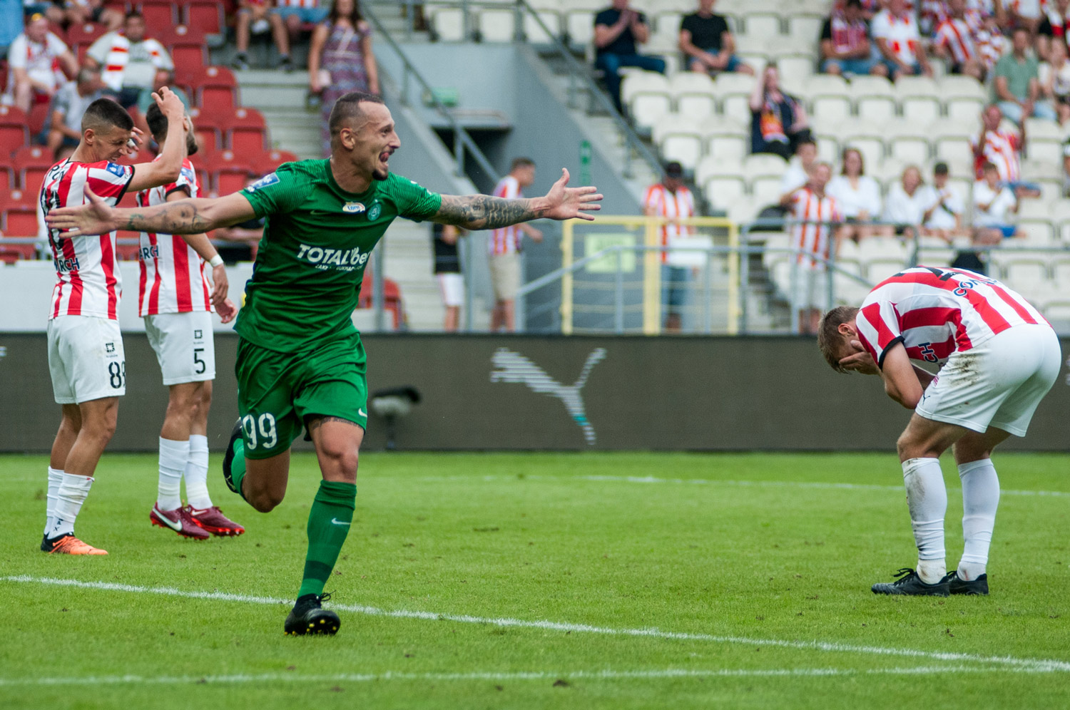 Cracovia - Warta Poznań 0:2. Adam Zrelak, skrót meczu, wideo