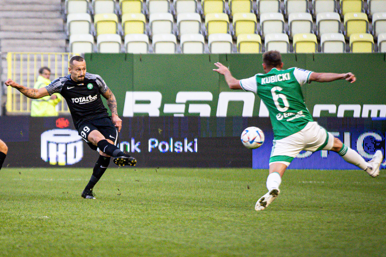 Lechia Gdańsk - Warta Poznań 0:0. Adam Zrelak