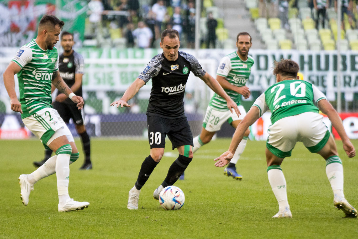 Lechia Gdańsk - Warta Poznań 0:0. Miłosz Szczepański, skrót meczu, wideo