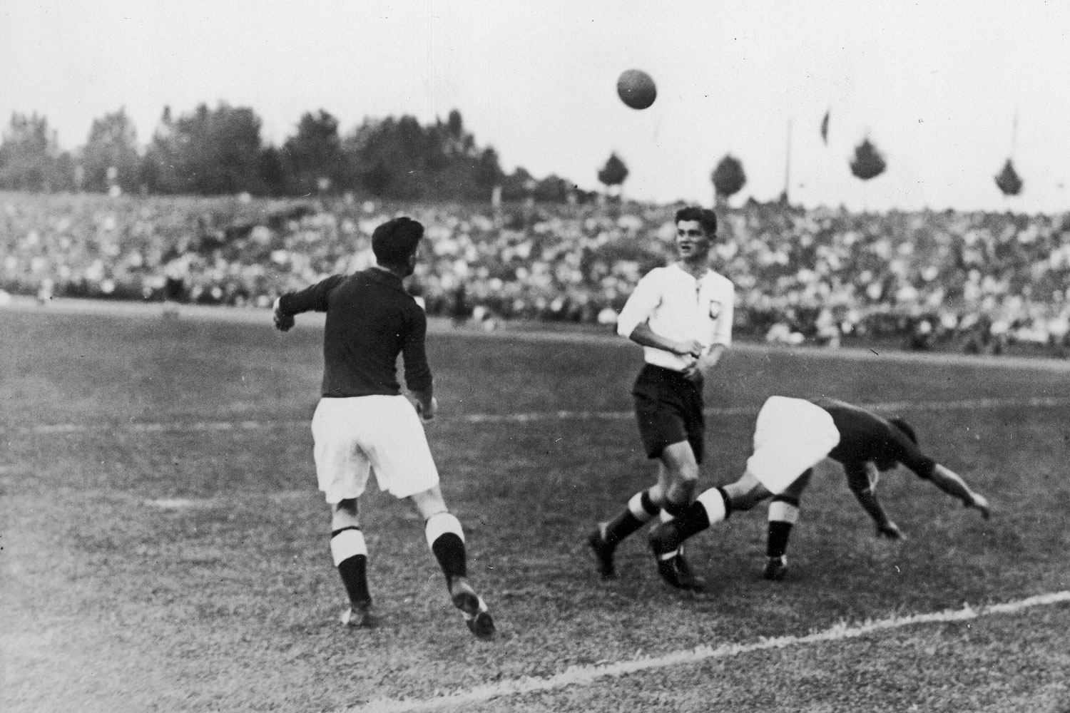 Fryderyk Scherfke (Warta Poznań) w stroju reprezentacji Polski