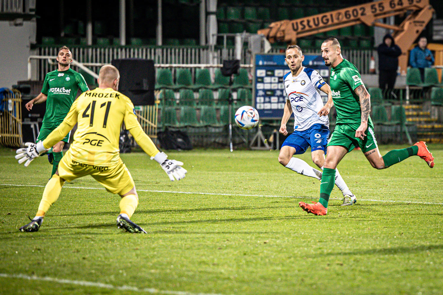 Warta Poznań - Stal Mielec 1:1. Skrót meczu, wideo, Adam Zrelak