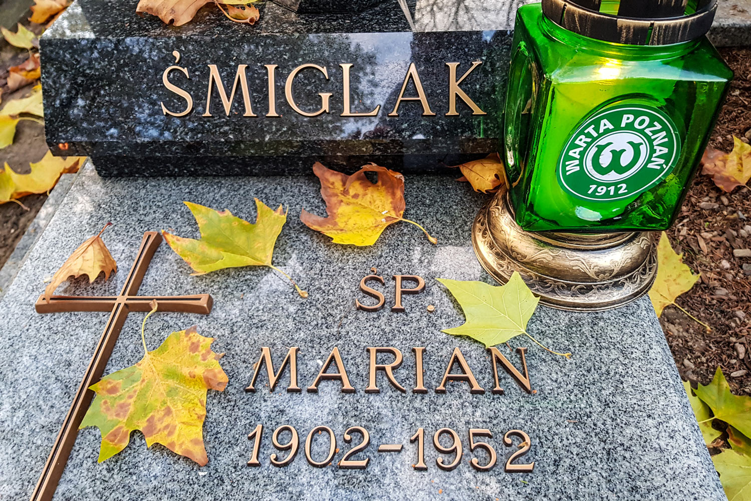 Groby byłych piłkarzy Warty Poznań. Marian Śmiglak