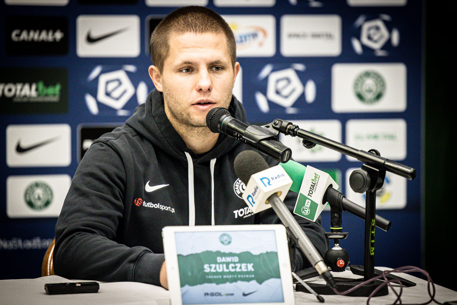 Warta Poznań - Raków Częstochowa 1:1. Trener Dawid Szulczek