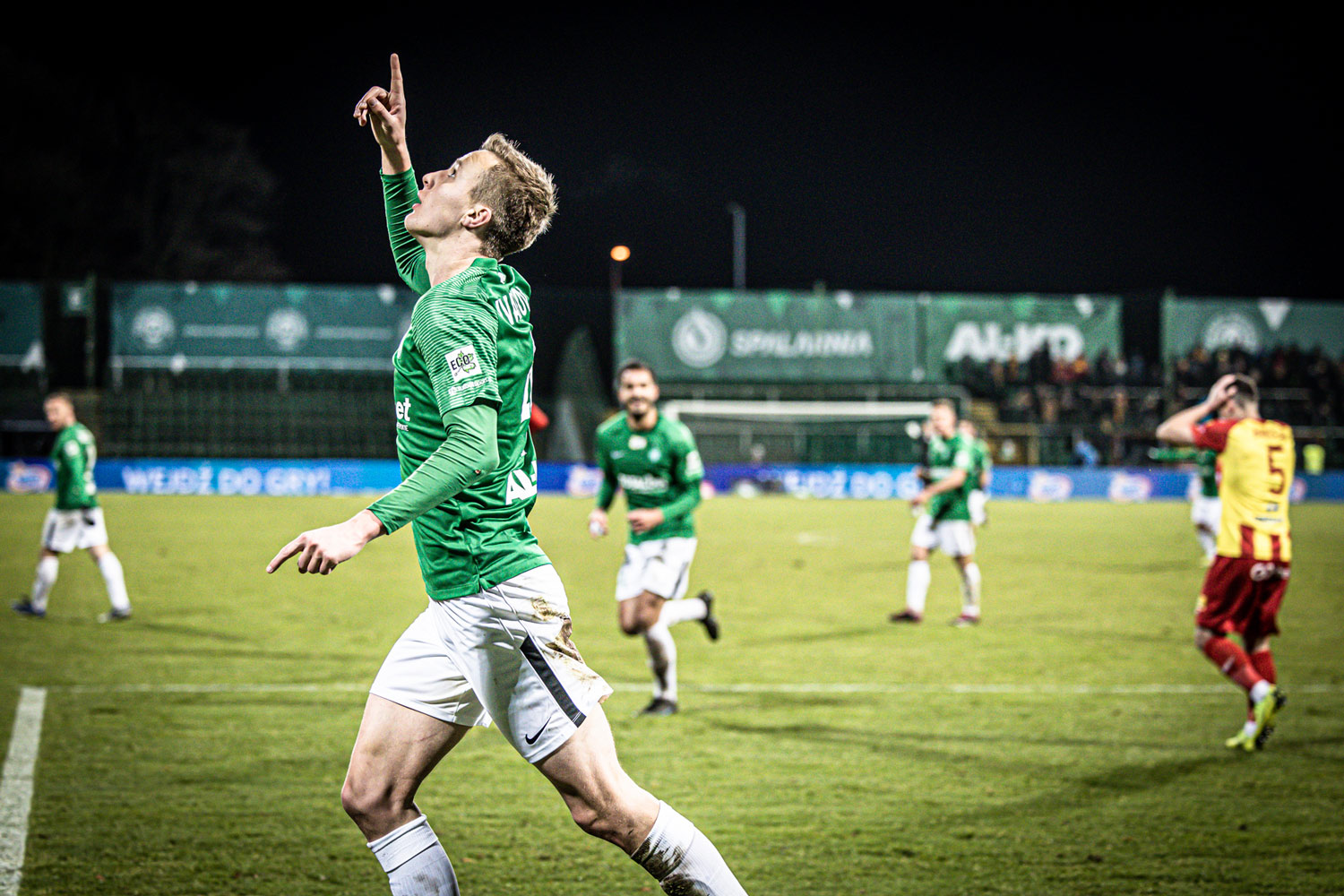 Warta Poznań - Korona Kielce 5:1. Robert Ivanov, skrót, wideo