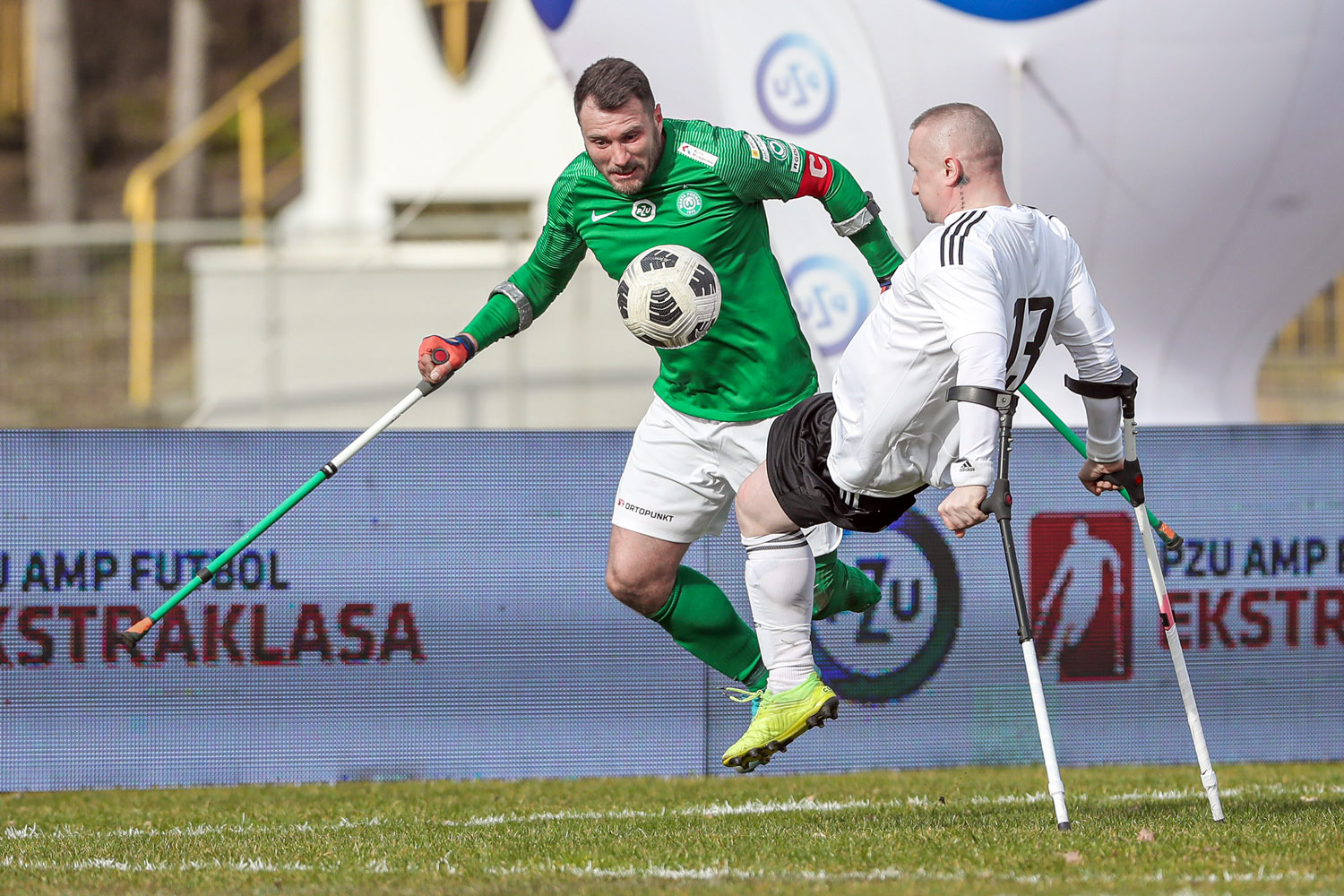 Warta Poznań - Legia Warszawa 1:0 w PZU Amp Futbol Ekstraklasie. Marcin Oleksy
